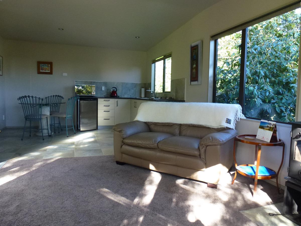 Idyllic Country Garden Guest House Manakau Exterior foto